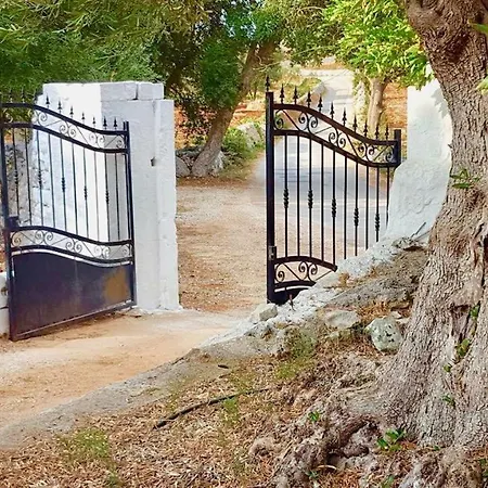 בית נופש Trullo Del Vento אוסטוני